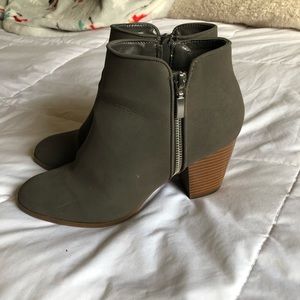 Style & Co. // gray ankle booties (8)